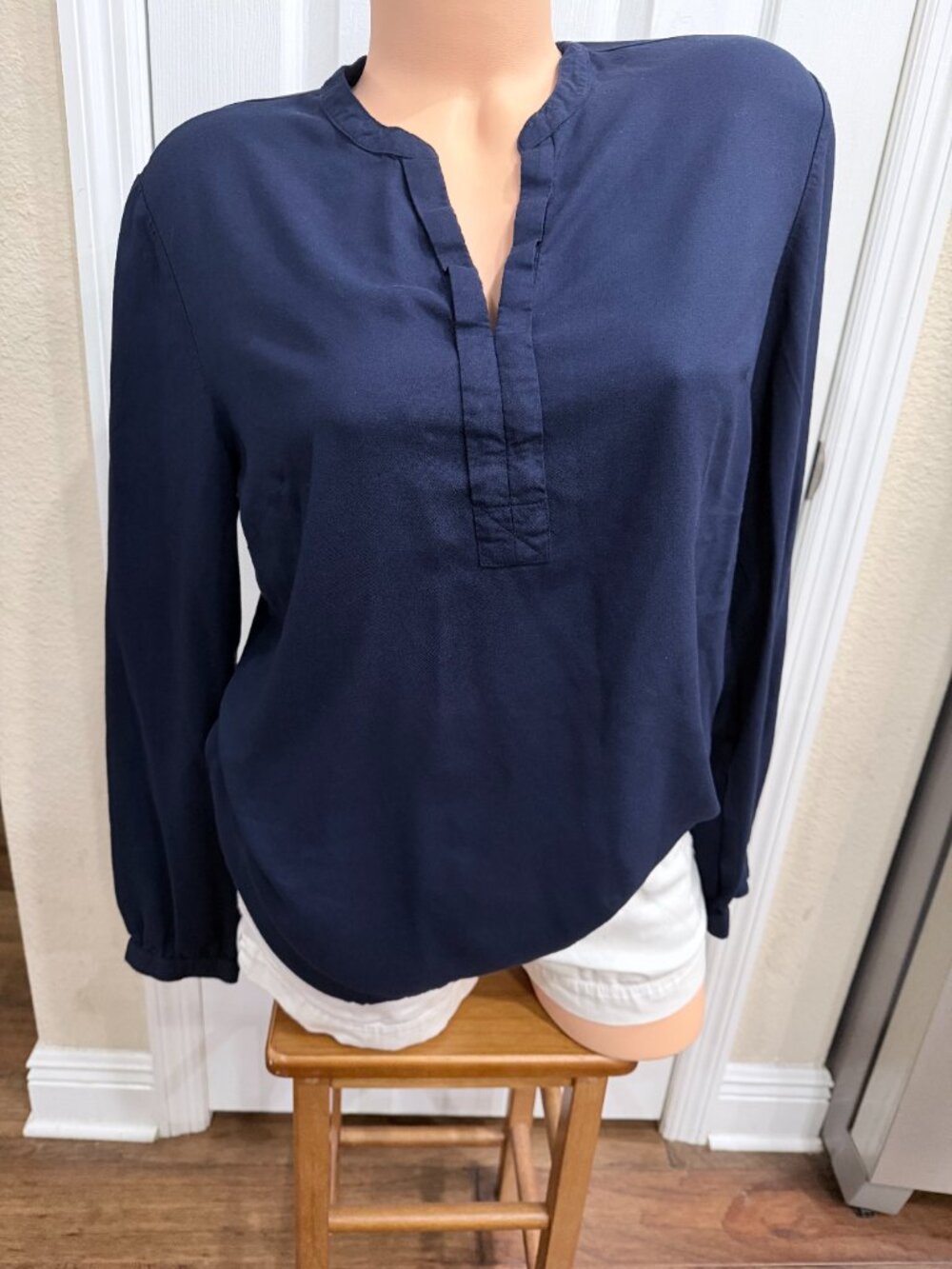 Tommy Hilfiger Navy Blue Split Neck Long Sleeve Blouse Women’s Large